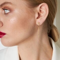 taşlı harf zincir küpeler