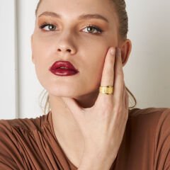 serbest yüzen oval örgülü halka