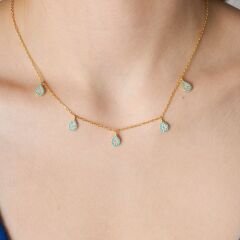 beş damla su damlası kolyesi