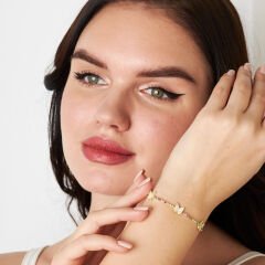 üç kelebekli renkli su yolu bileziği