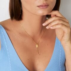 İsim kolyesi - el yazısıyla yazılmış ismin yazılı olduğu yonca kolye