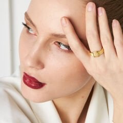 üç sıra taşı olmayan basit saman yüzük